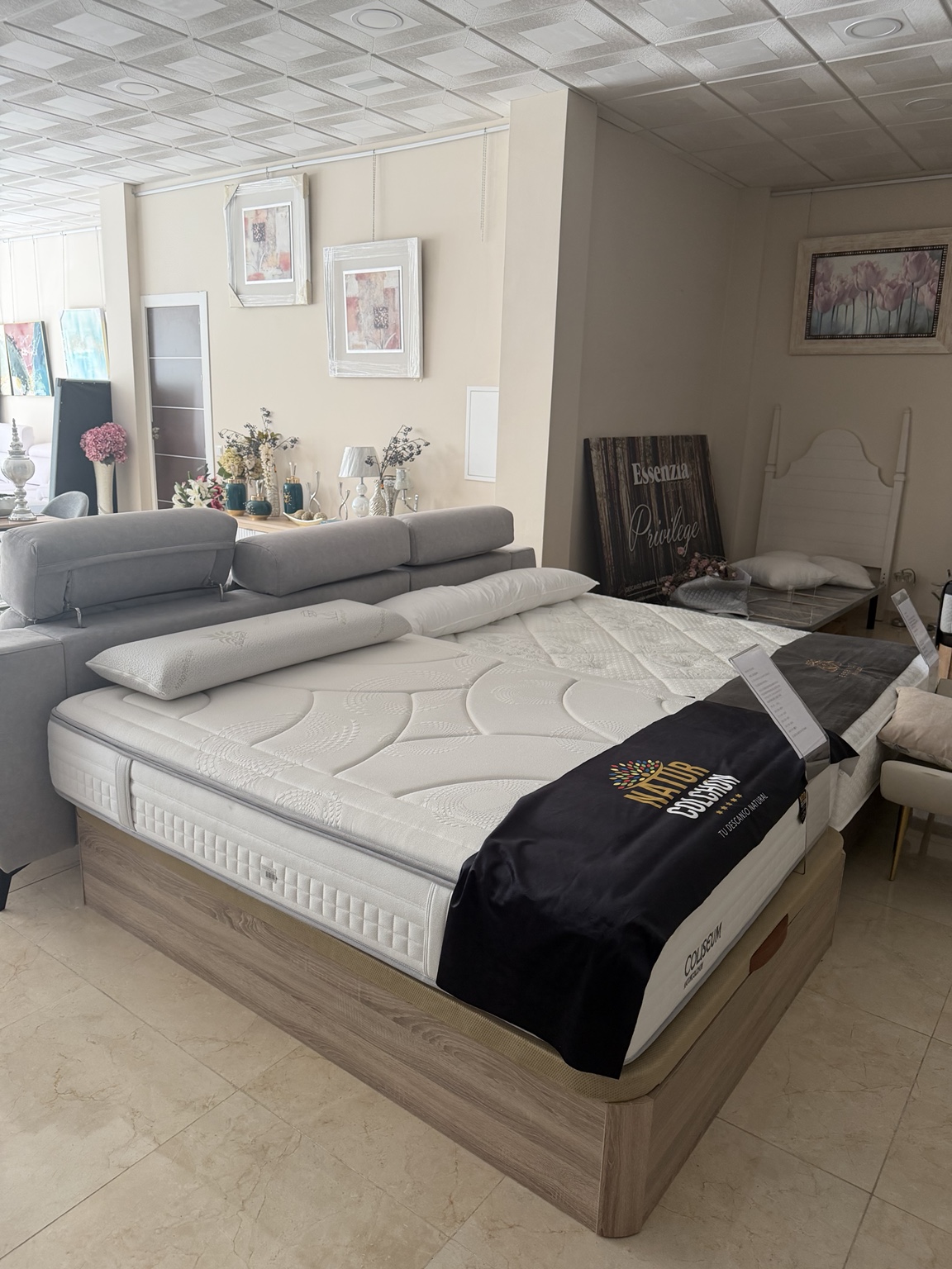 Cama y colchón