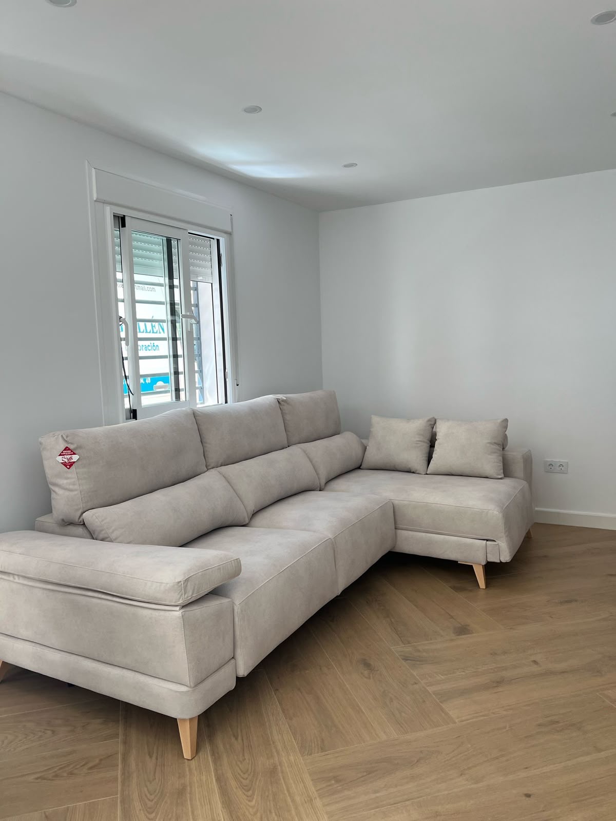 Chaise longue beige